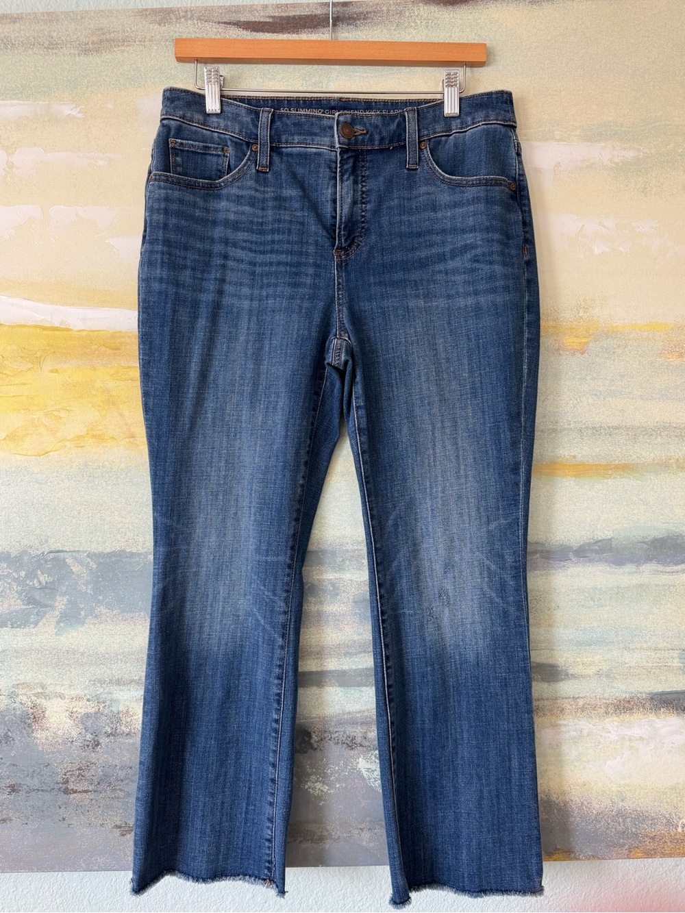 Chico’s So Slimming Girlfriend Kick Flare Stretch Jeans 0.5/US 6